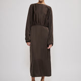 Fluid dress in satin dark brown