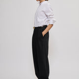 Relaxed-fit pleated trousers black