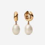 Earring with pearl pendant