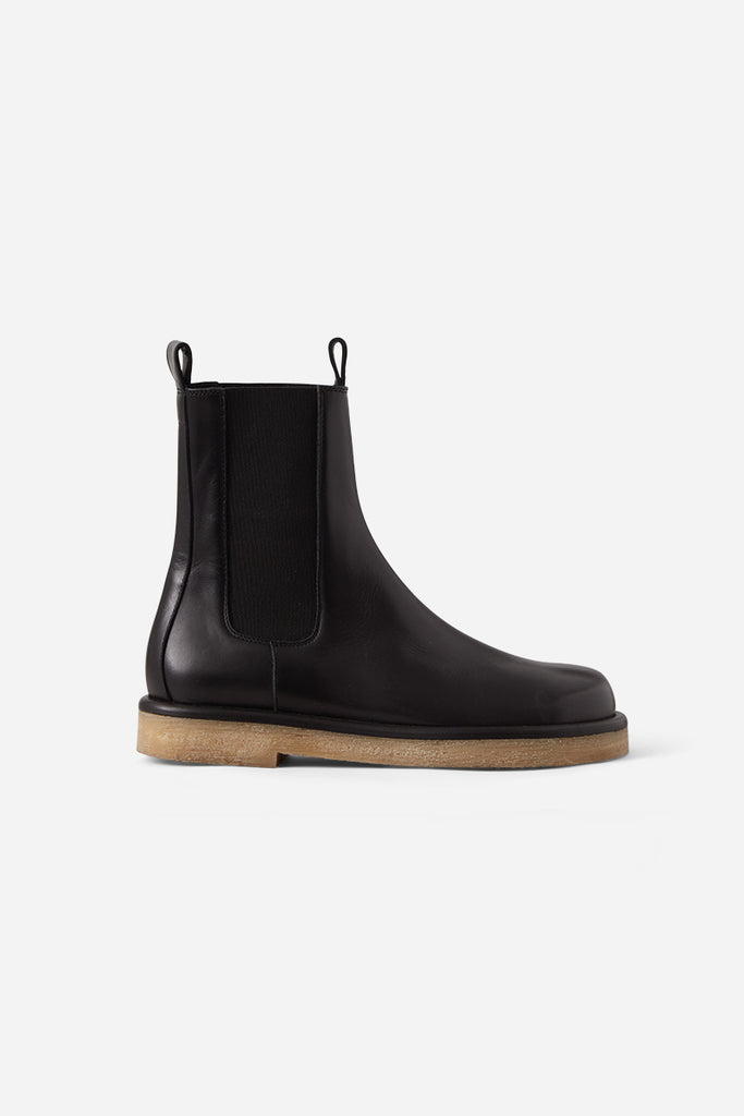 Chelsea boots with crepe sole