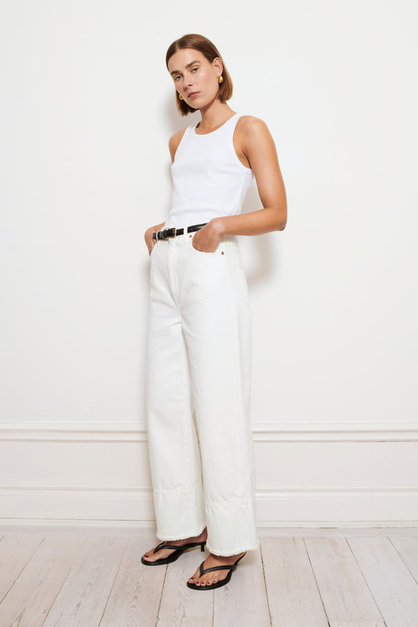 High-waisted cropped jeans white